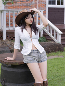 女婿的比丈夫的大得多/江伊涵moko