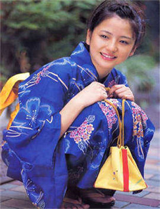 日本丰满大乳乳液,快遞100