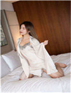 二懒子车祸视频/澳洲留学生和外教